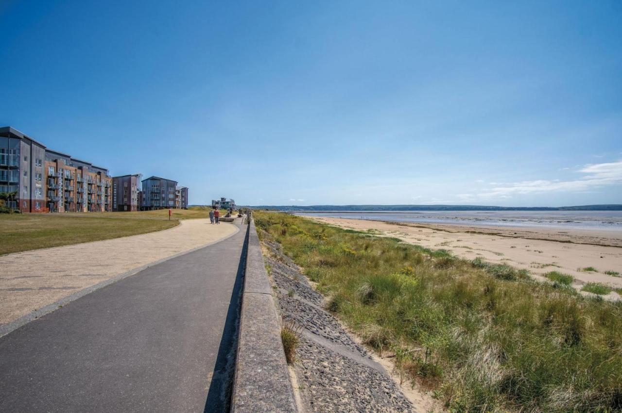 View - 2 Bedroom - * Llanelli