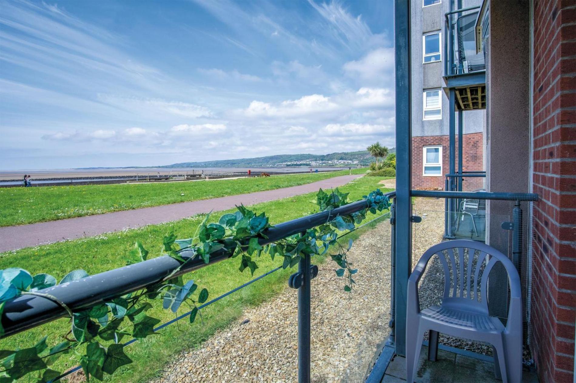 View - 2 Bedroom - Apartment
