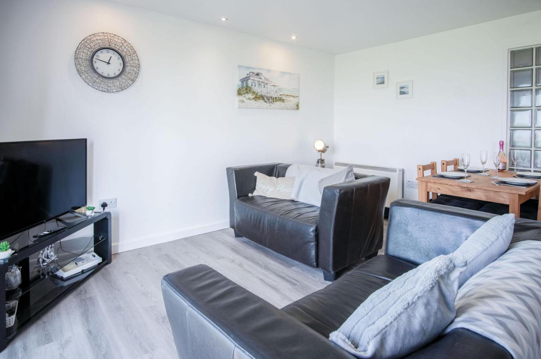 Apartment View - 2 Bedroom -