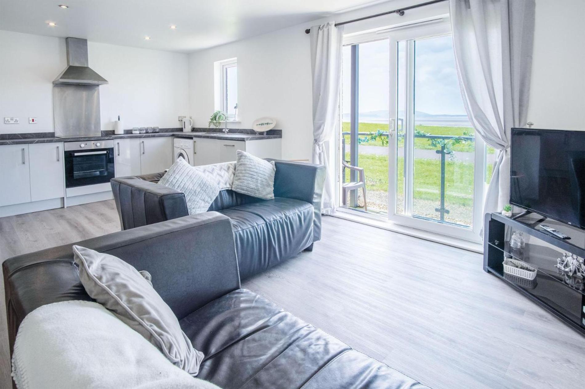 View - 2 Bedroom - Apartment Llanelli